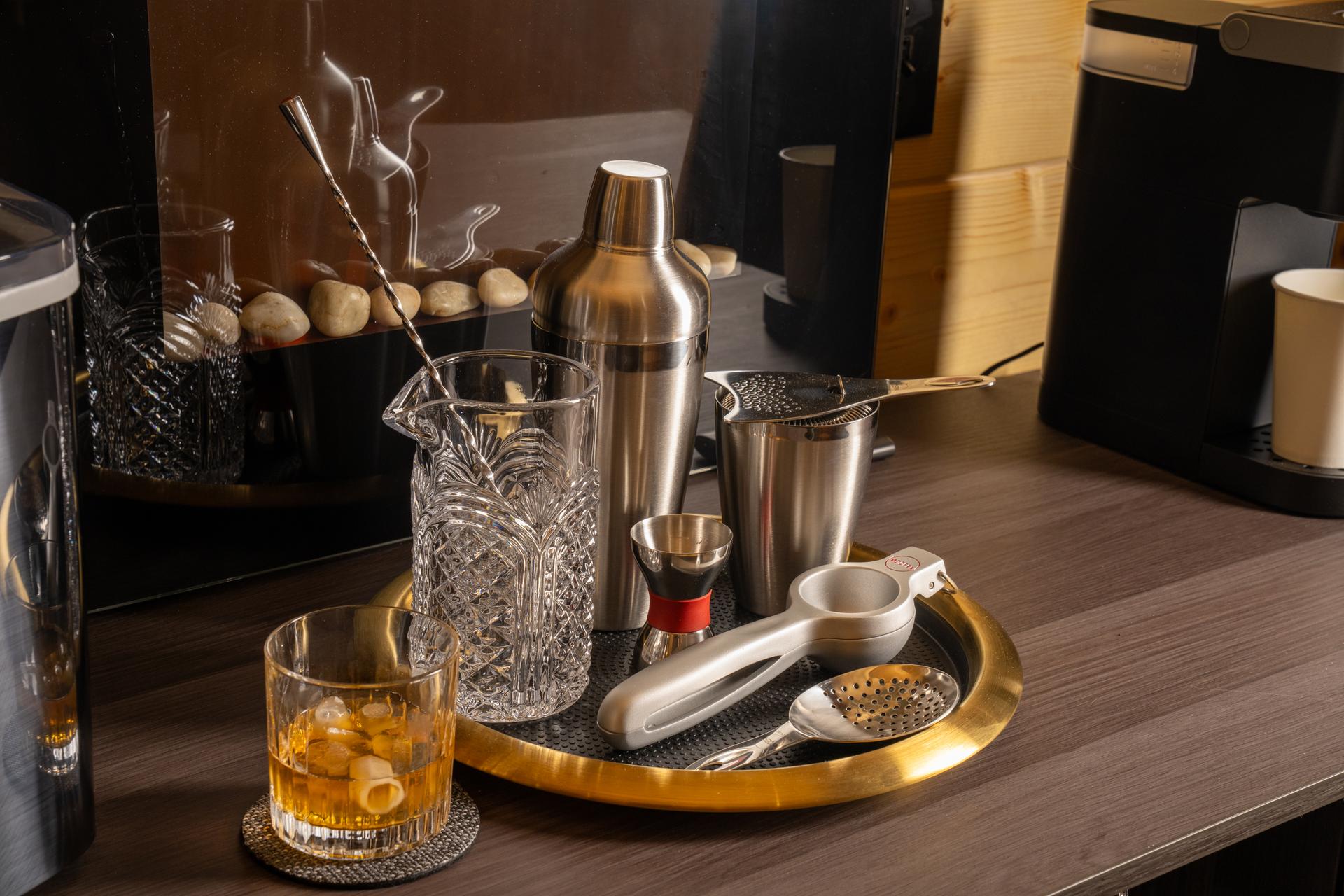 Speakeasy lounge